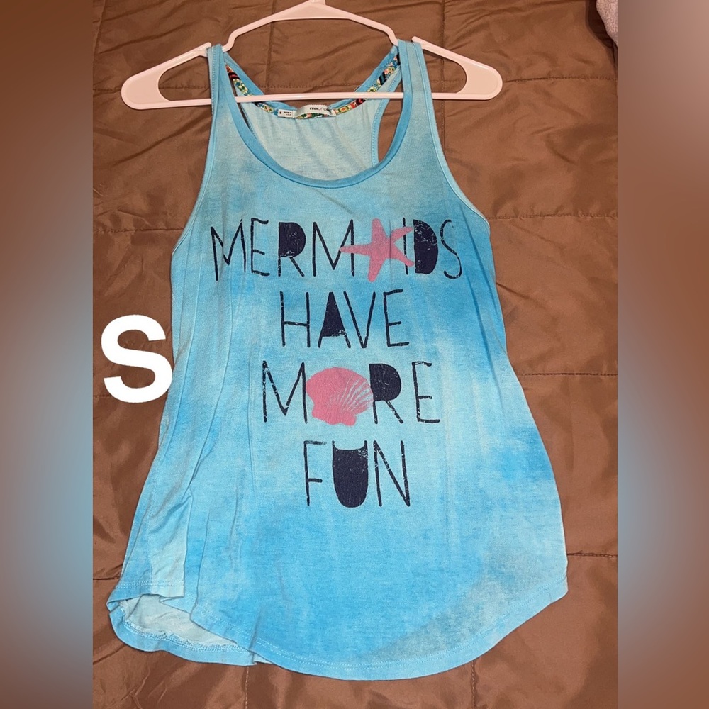 Tank top / Swimsuit coverup